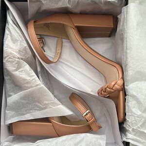 NEW Nine West block heels